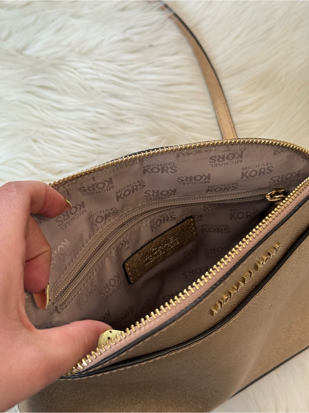 Michael Kors Rose Gold Metallic Dome Crossbody - Picture 3 of 5